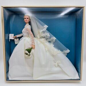 Barbie Grace Kelly The Bride Silkstone Collector Doll Gold Label T7942 2011 Matt